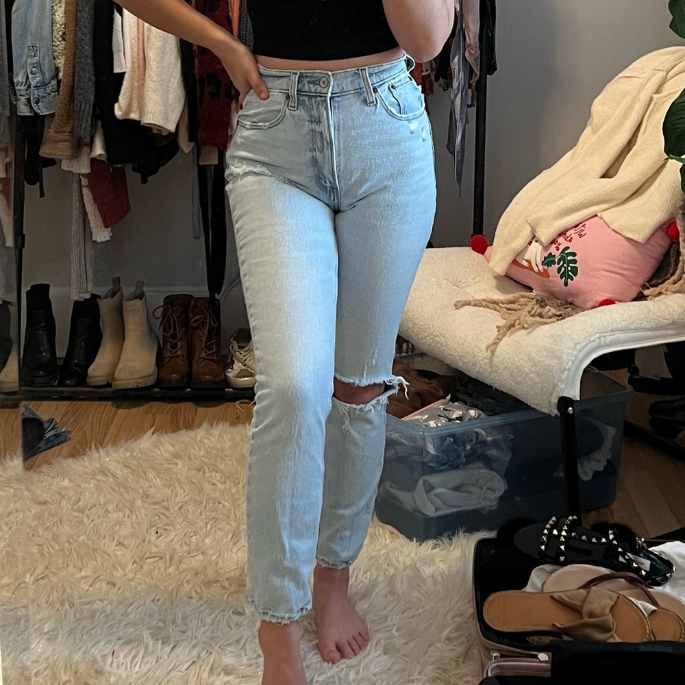 Abercrombie & Fitch Mom Jean